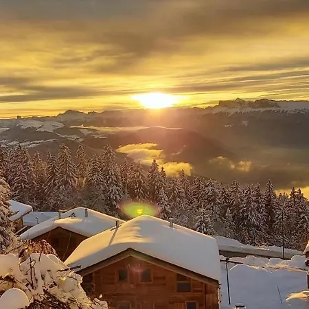 Cosy Avec Balcon + Vue Sur La Montagne 38 M² Apartment *